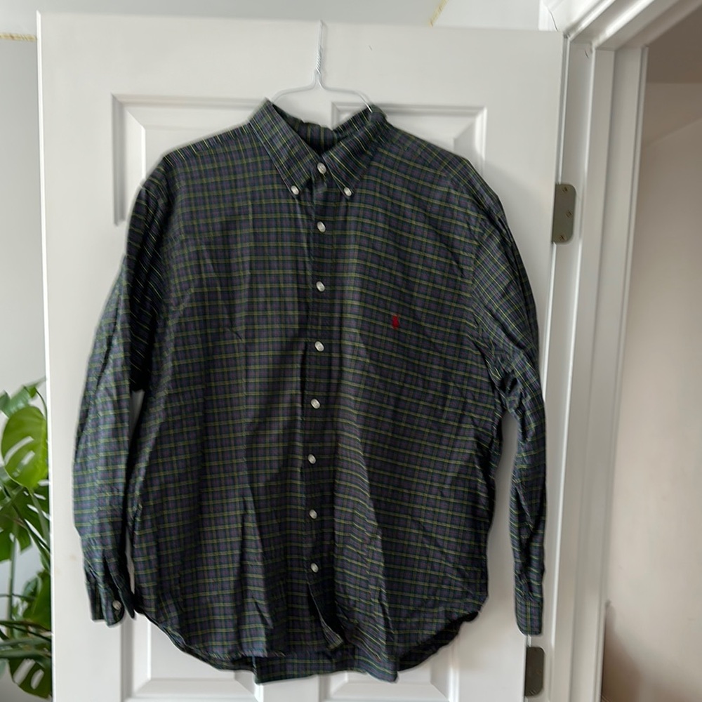 Green Casual Button Down Shirt with Plaid Pattern